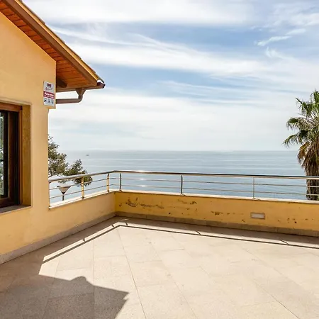 Con Infinity Pool Villa