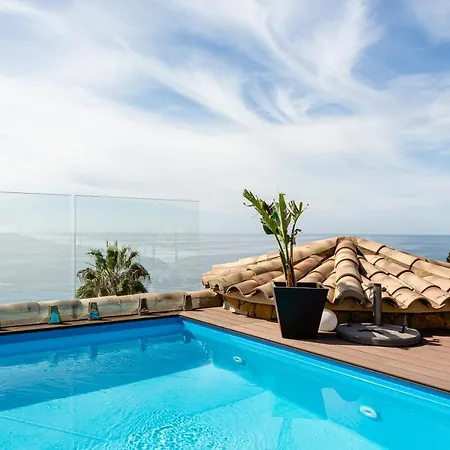 Villa Con Infinity Pool *
