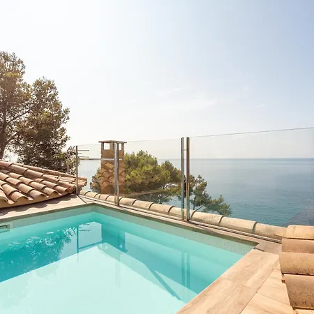 Con Infinity Pool Lloret de Mar