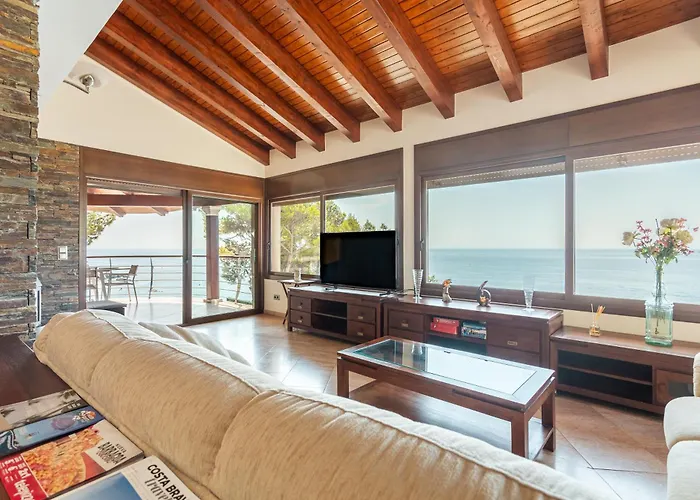 Con Infinity Pool Вілла