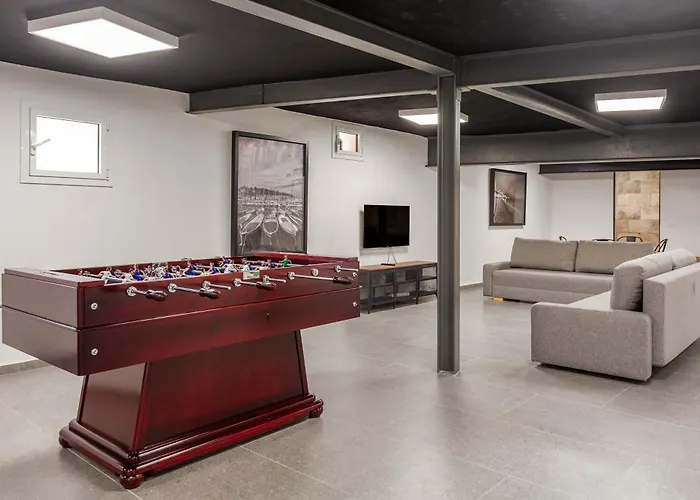 Вілла Con Infinity Pool Льорет-де-Мар