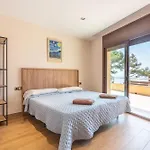 Con Infinity Pool
