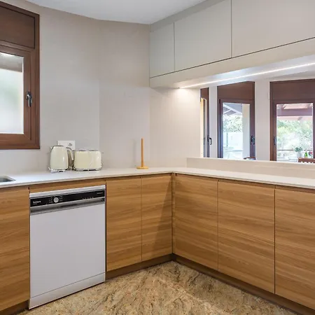 Вилла Con Infinity Pool Льорет-де-Мар