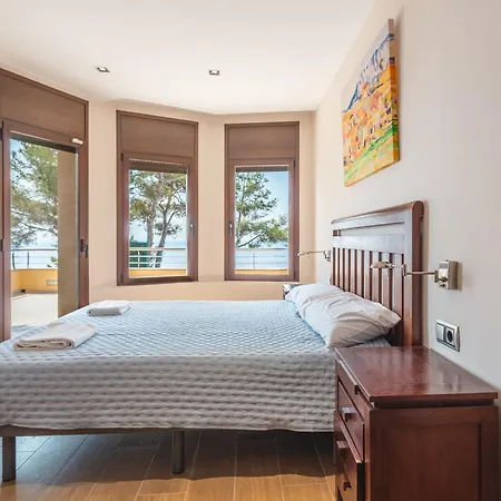 Вилла Con Infinity Pool